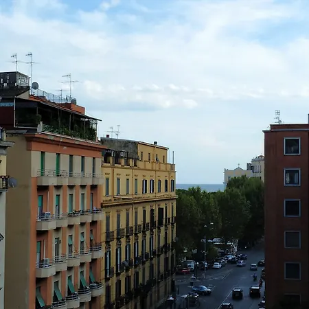 Sun&thecity Oda ve Kahvaltı Napoli